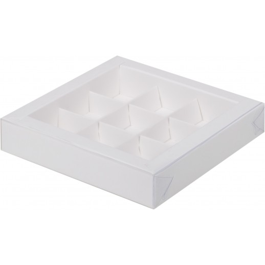 Упаковка для конфет с пластик крышкой на 9 шт белая 155*155*30 мм 050061